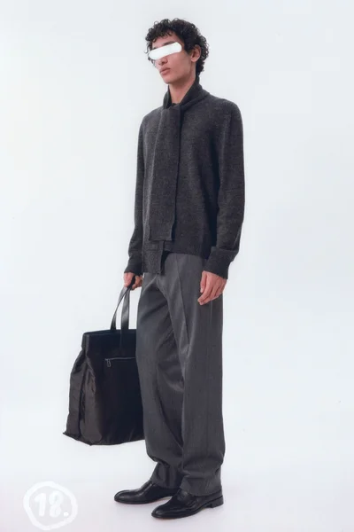 Look 18